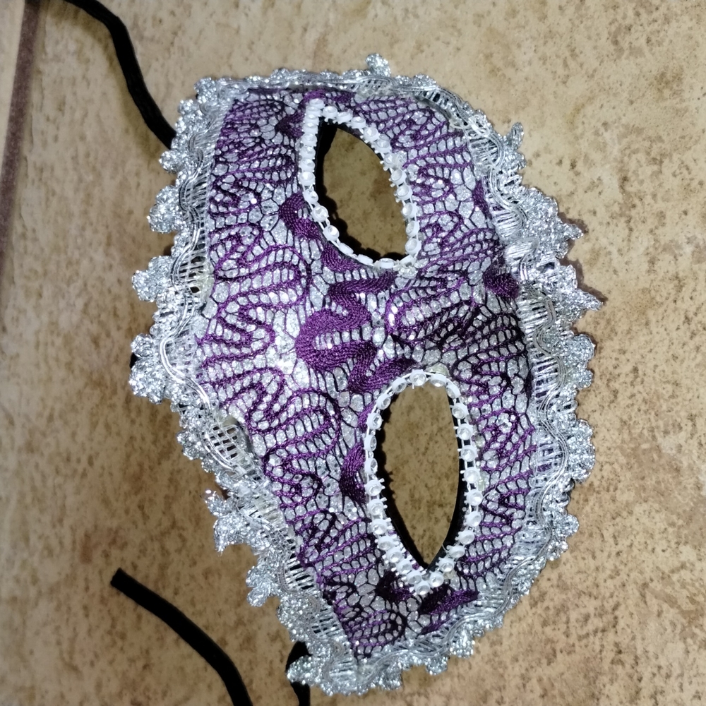 Mardi Gras Mask
